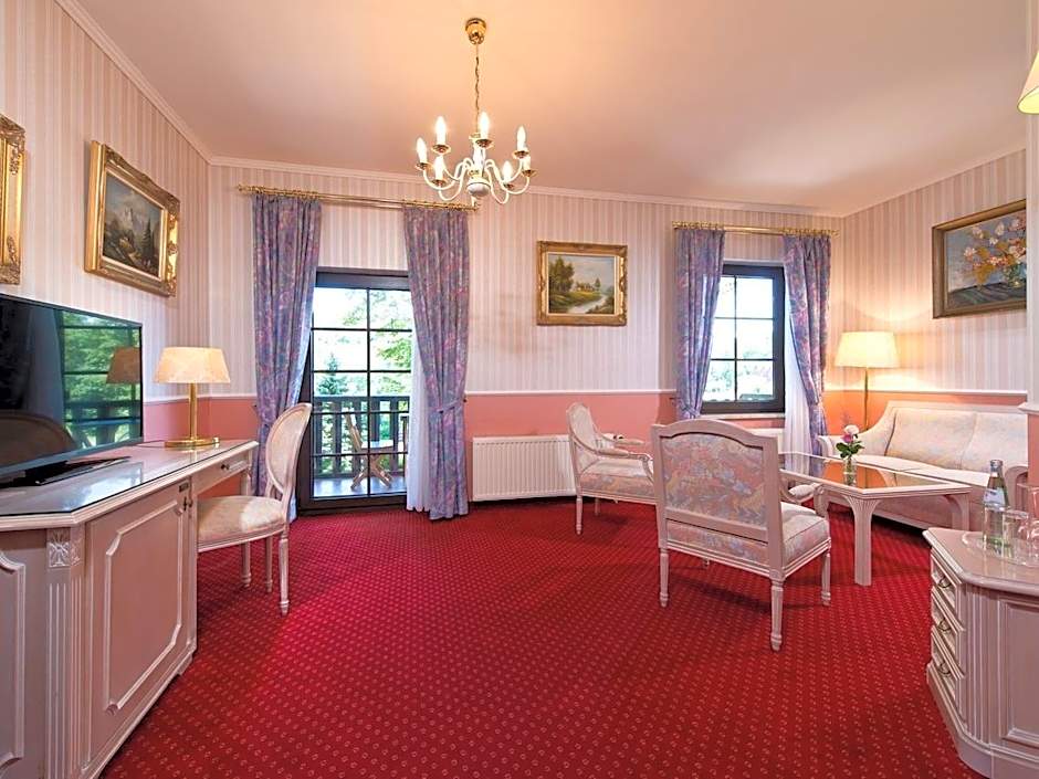 Photo 1 of 11 of Suite