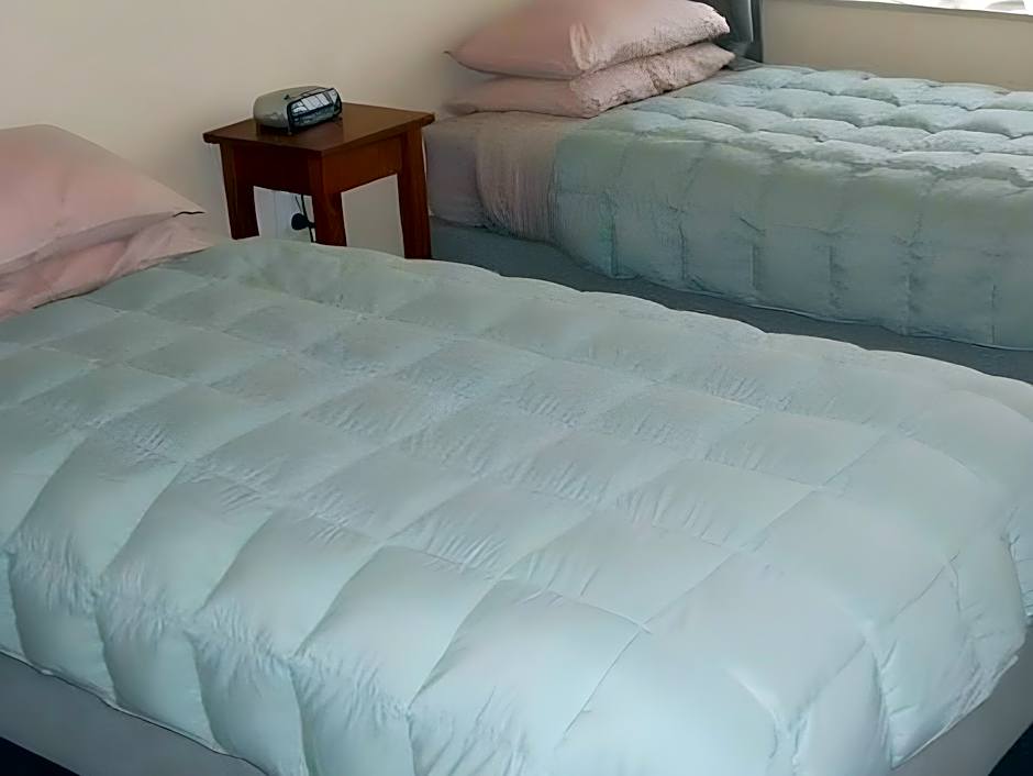 Photo 1 of 2 of 1 Bedroom 2 Beds Apartment