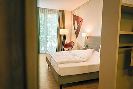 Large Double Room SILBER