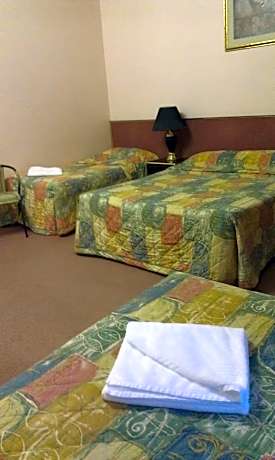 Deluxe Family Room (4 Guests)