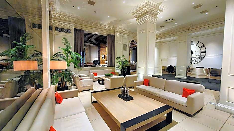 The Chicago Hotel Collection Ambassador Gold Coast