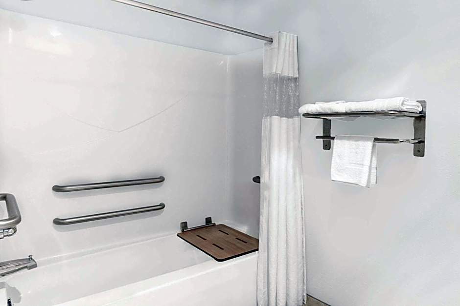 Days Inn by Wyndham Carroll