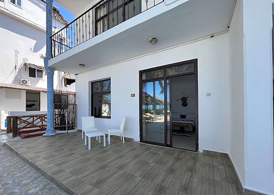 BIANCO AZZURRO Hotel & Restaurant