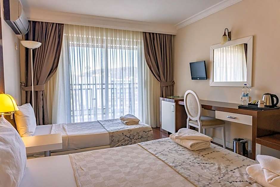 Sentinus Beach Hotel