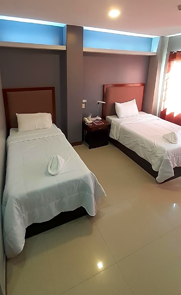 Hotel Camila 2