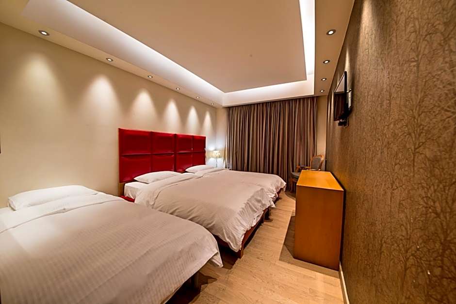 Comfy Boutique Hotel