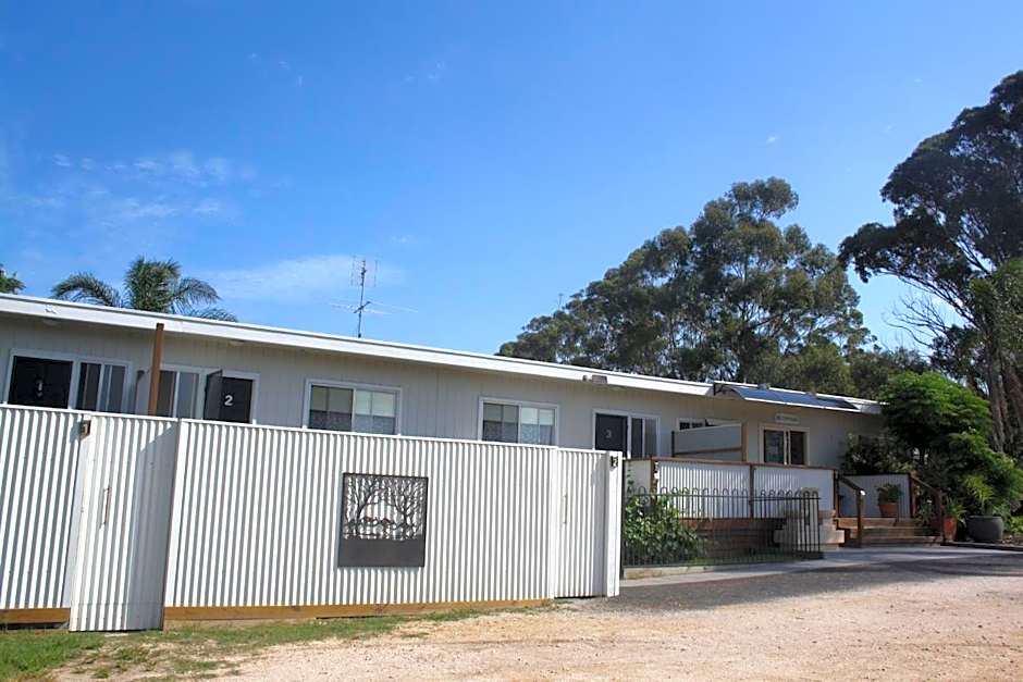 Top of the Lake Holiday Units