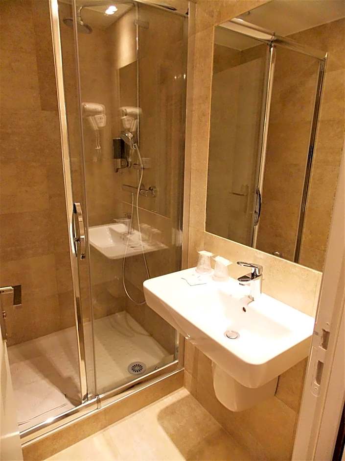 Excelsior Batignolles