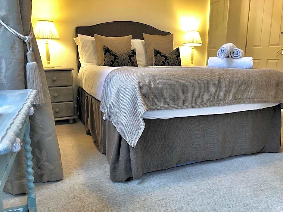 The Arran Lodge & Arran Sleep Huts