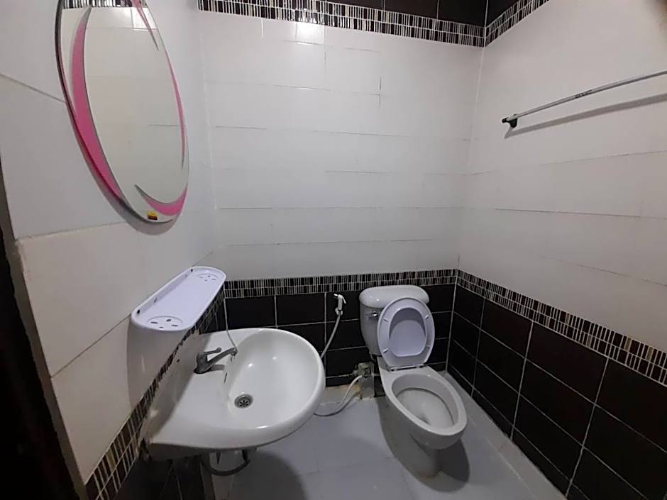 Home Place Hotel – Chiang Mai, TH