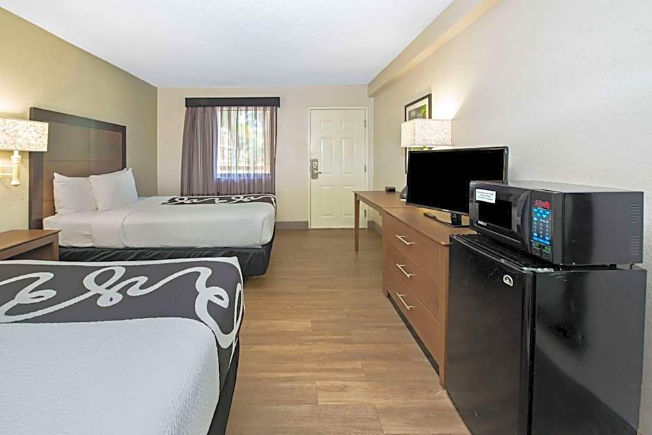 La Quinta Inn & Suites by Wyndham West Palm Beach - Florida Turn