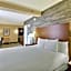 DoubleTree by Hilton Hotel & Suites Houston by the Galleria
