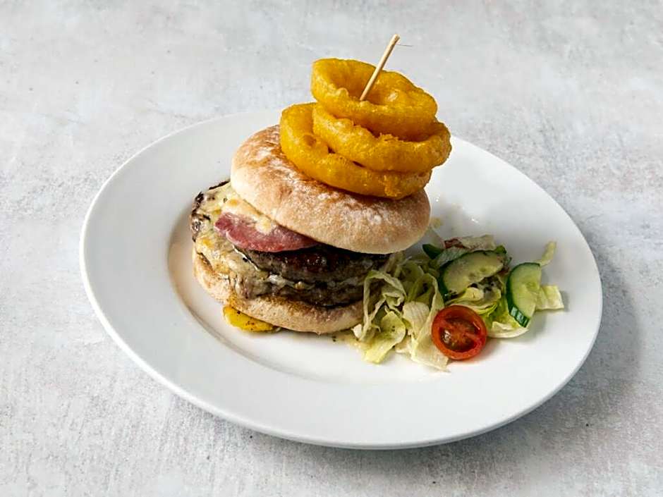 The New Alexandra Hotel