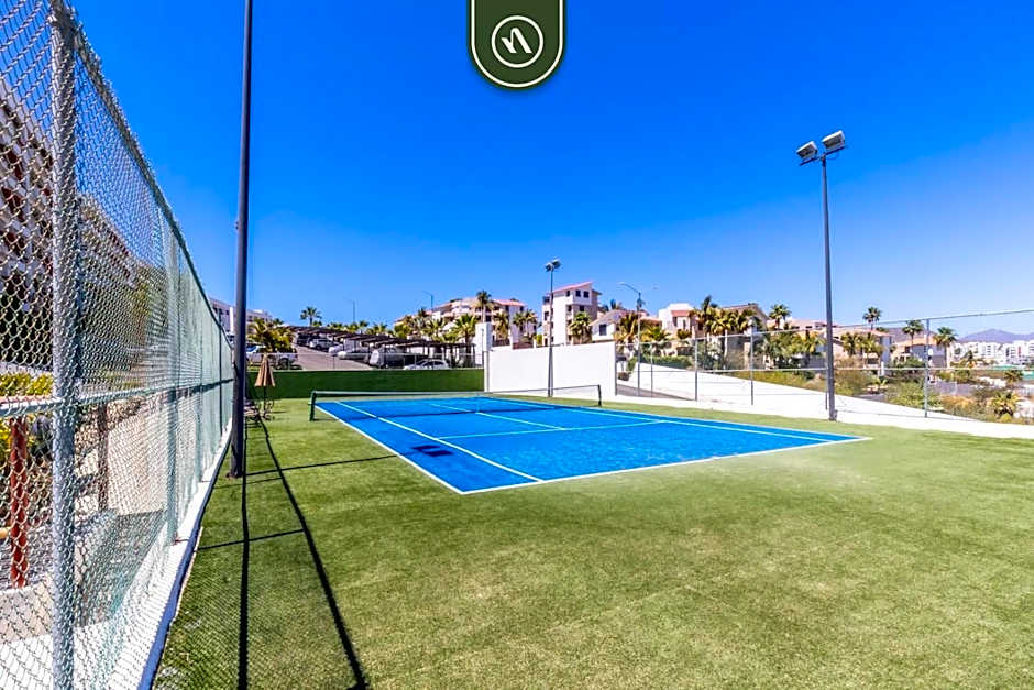 2BR Condo - Private Patio - Ocean View