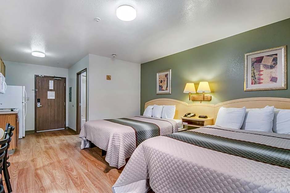 HomeTowne Studios & Suites Bentonville