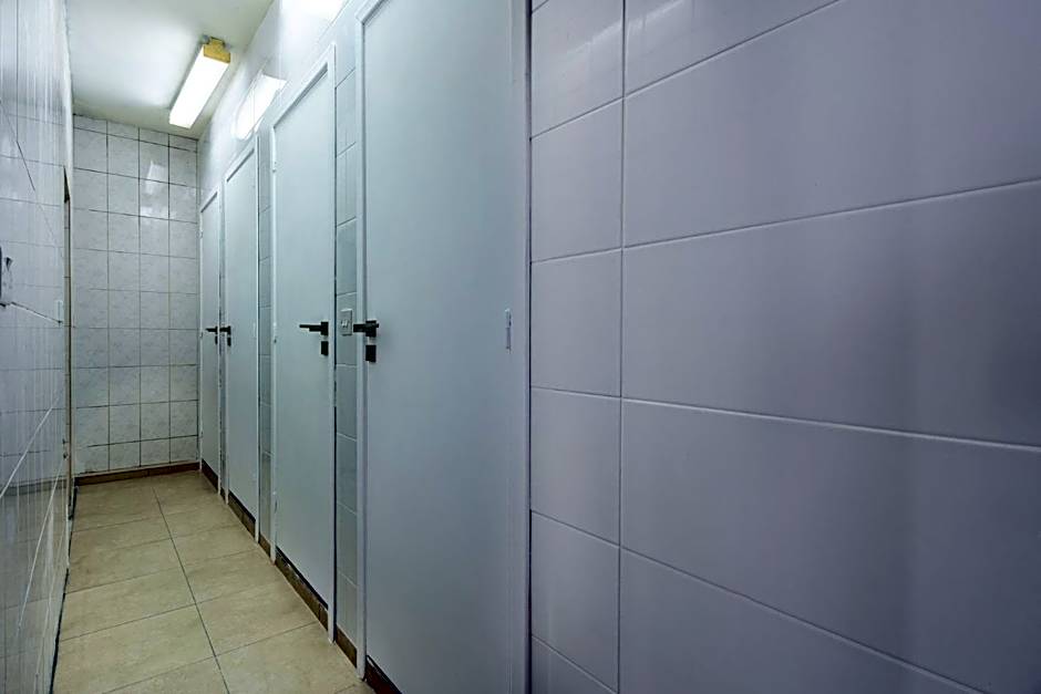 Bee Hostel