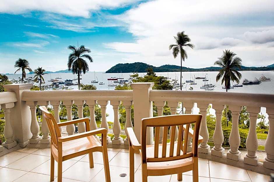 Radisson Hotel Panama Canal