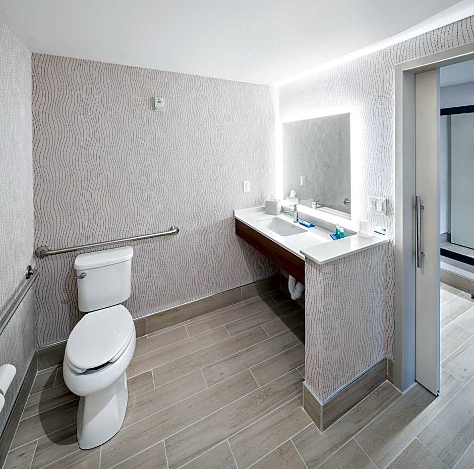 Holiday Inn Express Red Deer North By IHG