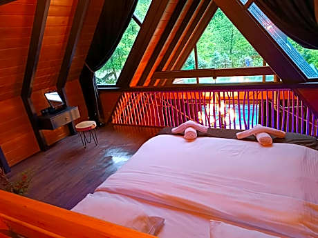 Bungalow with Garden View