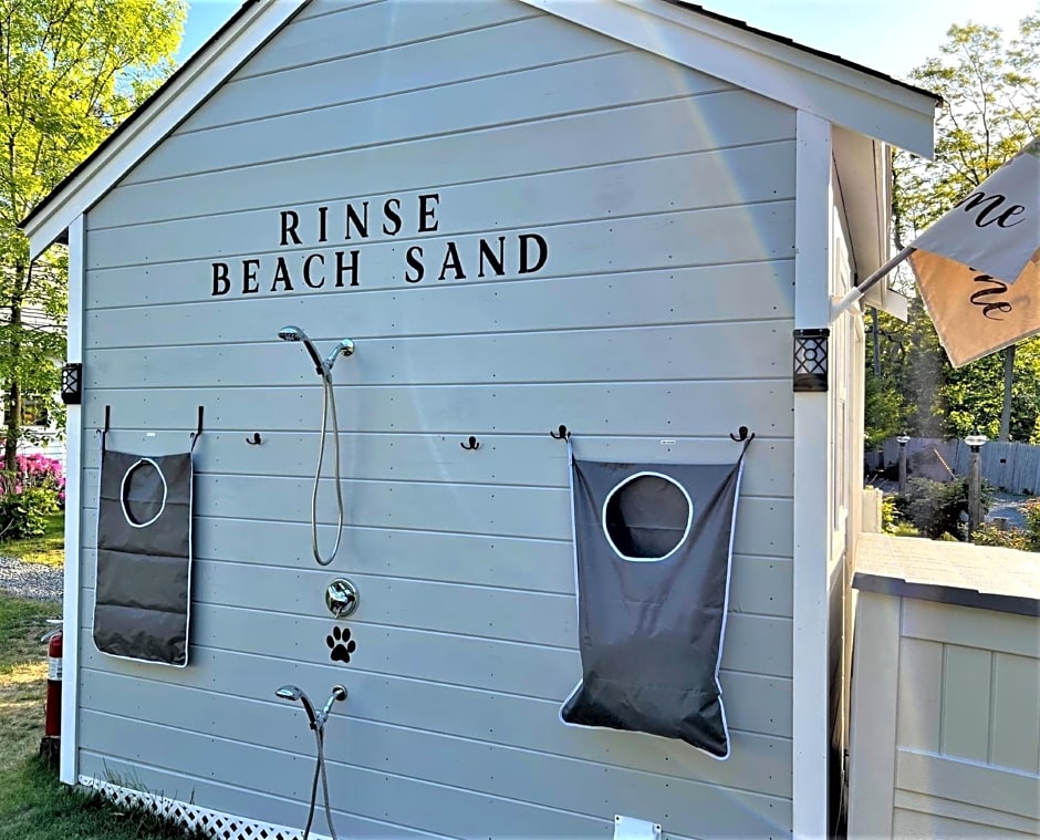 The Seagrove Suites & Guest Rooms