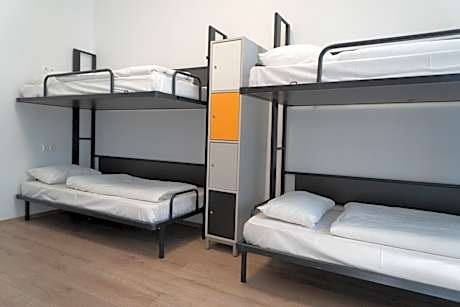 Bed in 4-Bed Dormitory Room