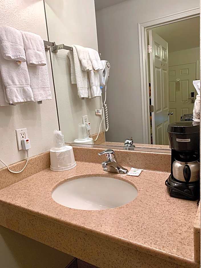 St. George Inn and Suites