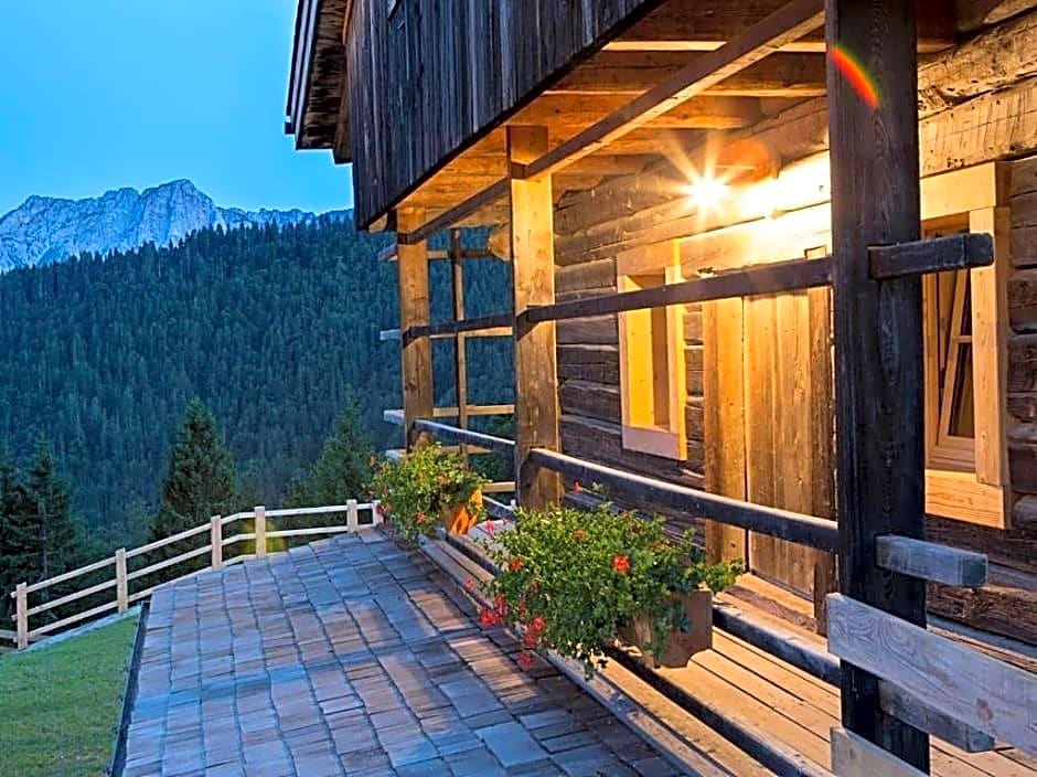 Chalet-Hôtel Borgo Eibn Mountain Lodge, The Originals Relais