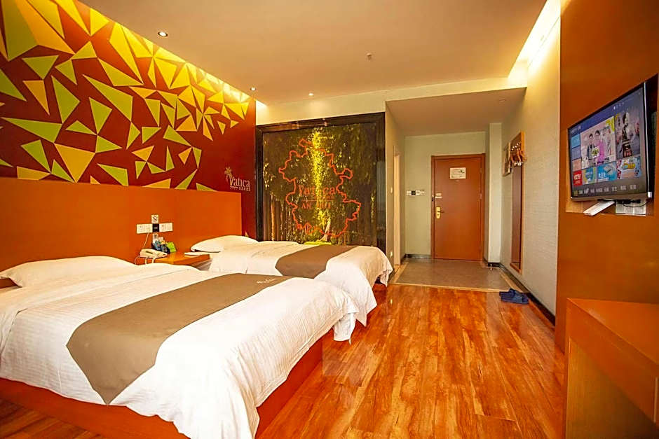 Vatica Jieshou City New Passenger Transport Center Hotel