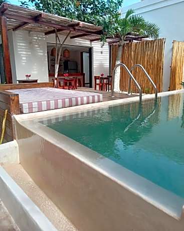 Piña Coloradas Ecolodge