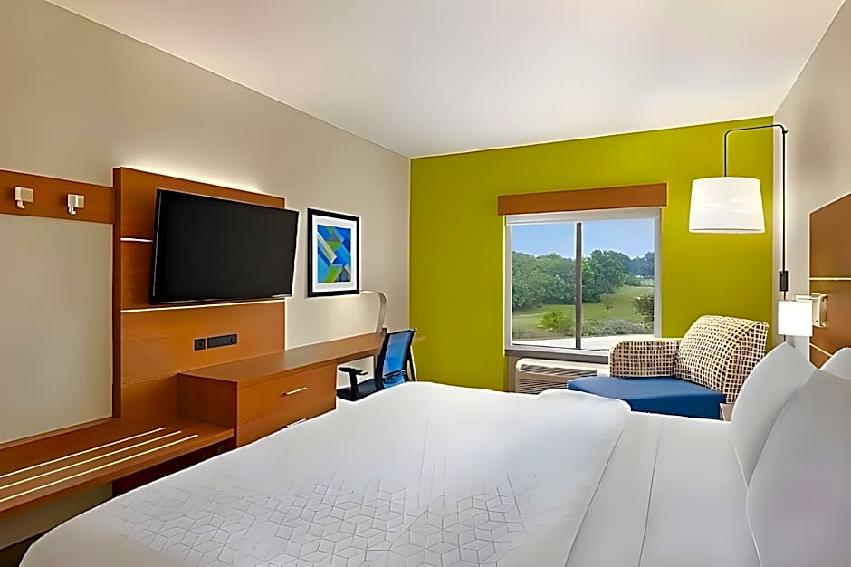 Holiday Inn Express Hotel and Suites Akron South-Airport Area By IHG