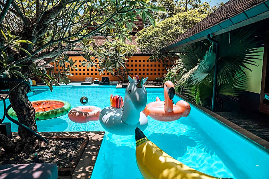 Chandra Residence, luxury, warmth and playfulness!