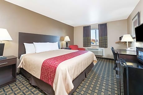 King Room - Mobility Access/Non-Smoking