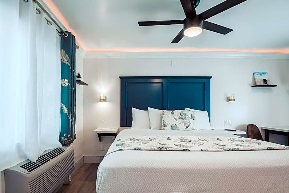 Blufftop Inn & Suites - Wharf/Restaurant District