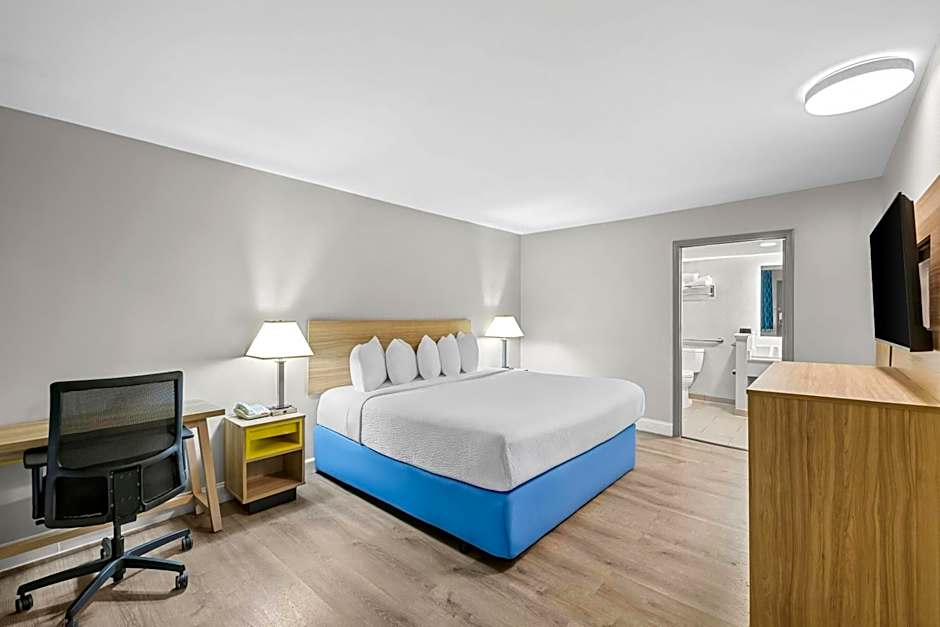 Days Inn by Wyndham Chesapeake