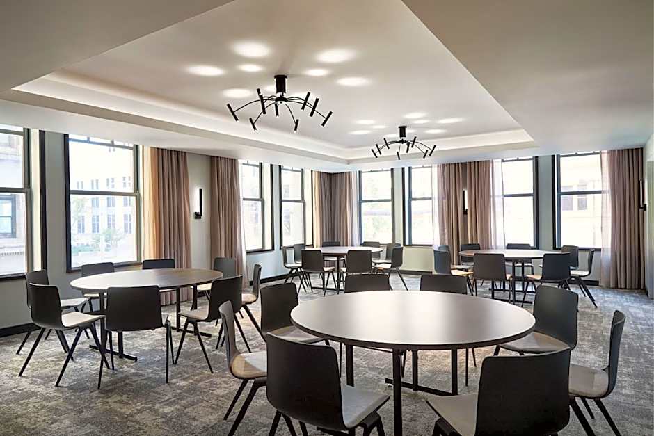 AC Hotel Kansas City Downtown