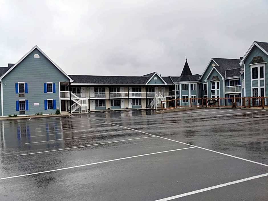 Falls Lodge & Suites