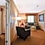GrandStay Hotel & Suites La Crosse