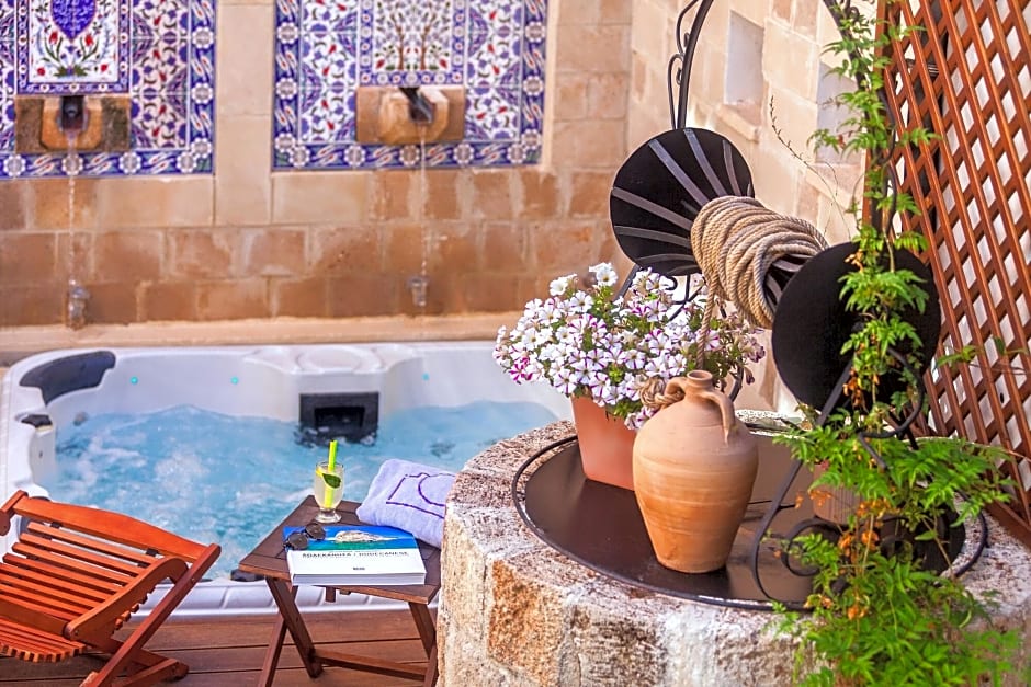 In Camera Art Boutique Hotel