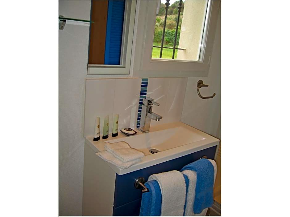 la cigale sous l'olivier