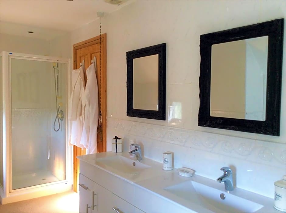 Bosvean House Bed & Breakfast