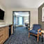 Days Inn & Suites by Wyndham Thunder Bay