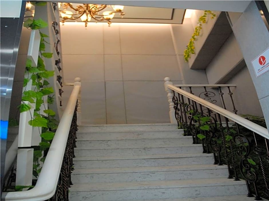 Shell Wuhan University of Wuhan Hotel