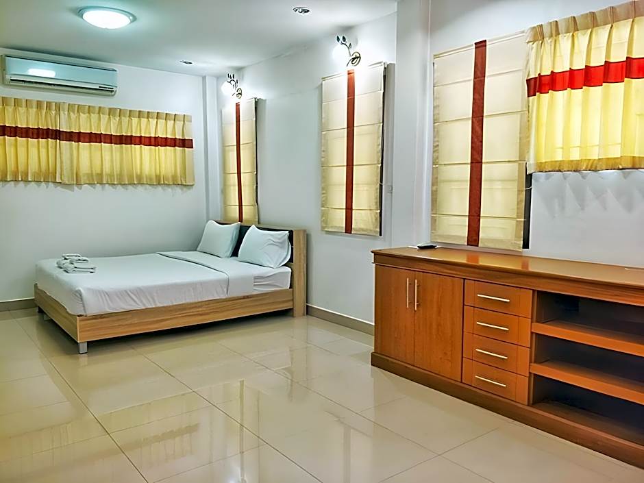 B2 Lampang City Boutique & Budget Hotel