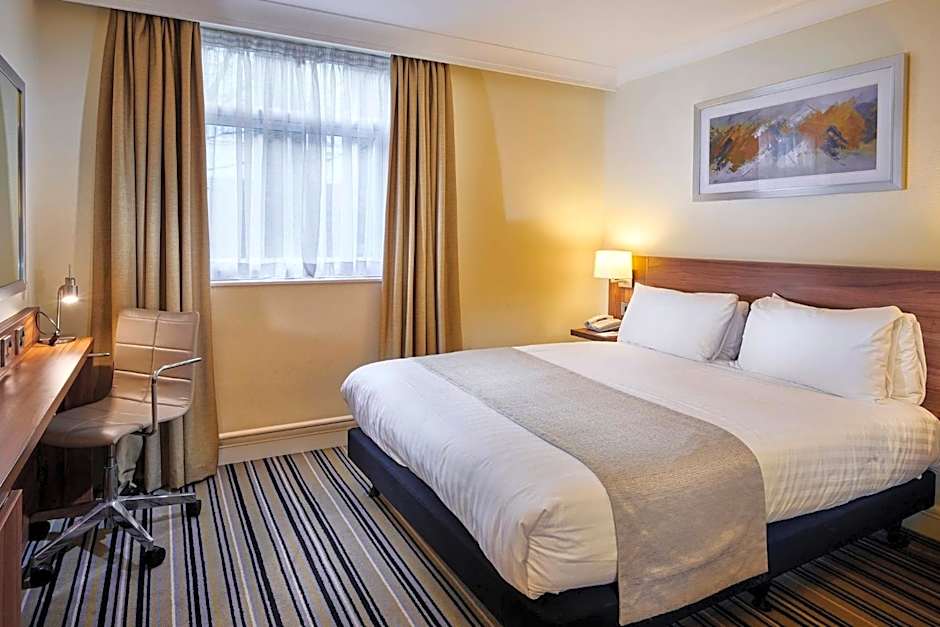 Holiday Inn Swindon By IHG