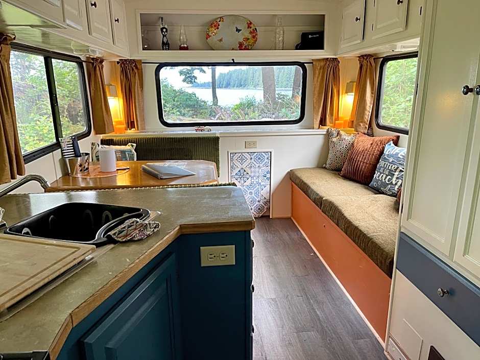 So Damn Lucky Glamping