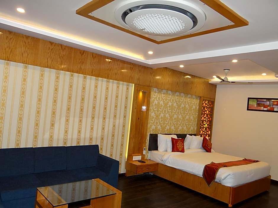 Photo 1 of 5 of Suite