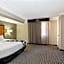 La Quinta Inn & Suites by Wyndham Denver  Golden