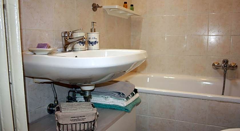 Appartamento in centro con wifi e posto auto in garage