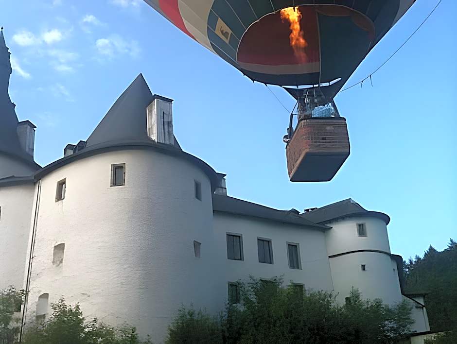 Hotel du Commerce - Restaurant La Table de Clervaux