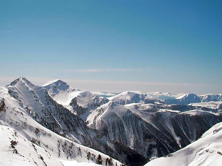 Gîte Auberge Les Terres Blanches de Méolans